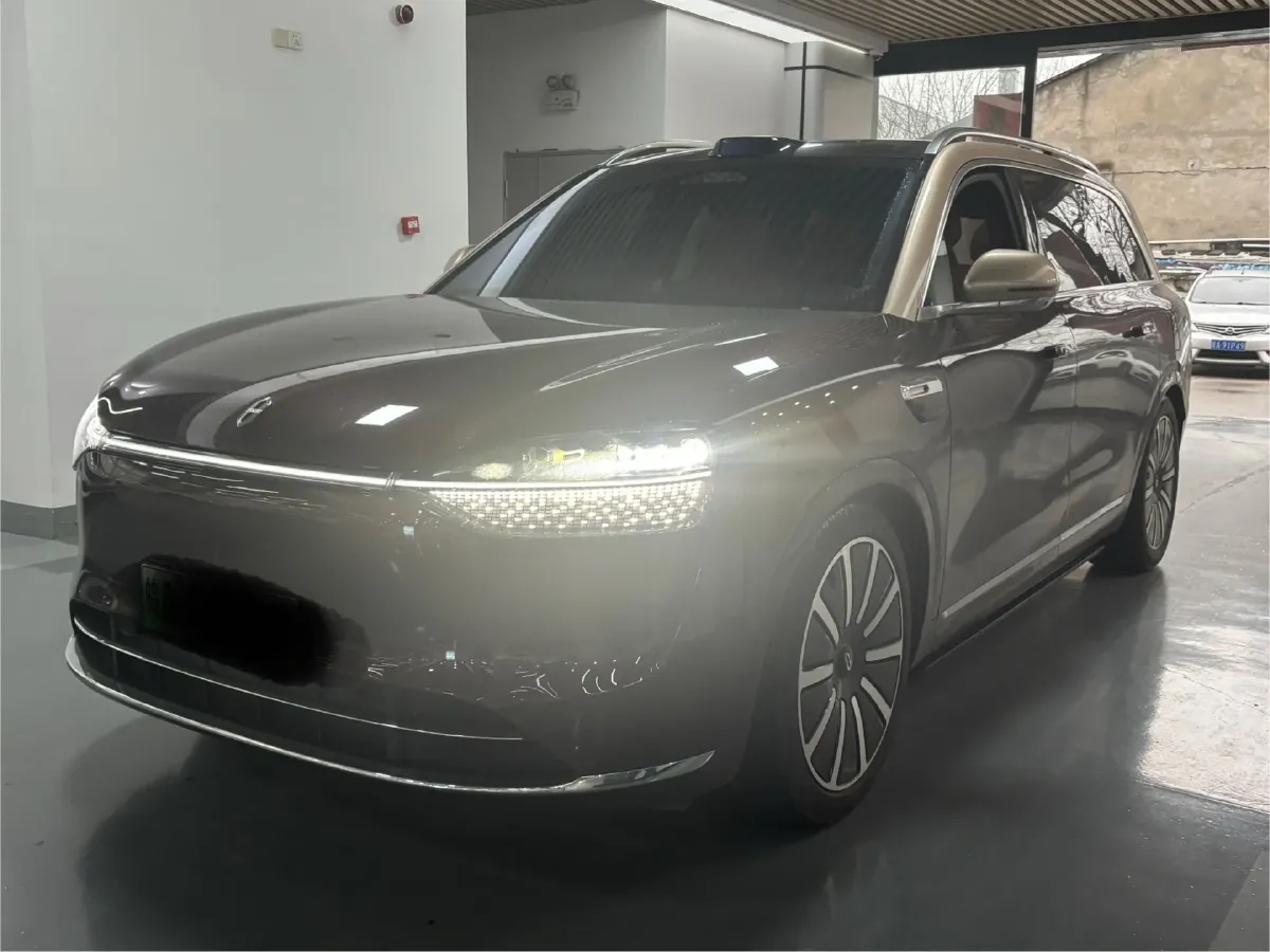 2025 AITO AITO M9 REEV 160HP REEV 52KWH,autocango,china used car exporter,china ev exporter,chinese used car exporter,chinese used ev exporter