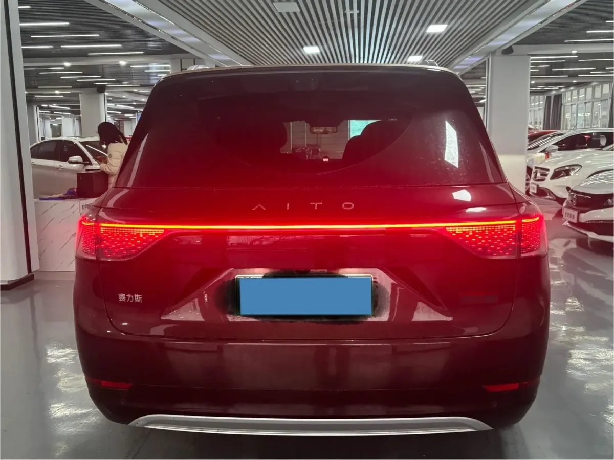 2025 AITO AITO M9 REEV 160HP REEV 52KWH,autocango,china used car exporter,china ev exporter,chinese used car exporter,chinese used ev exporter