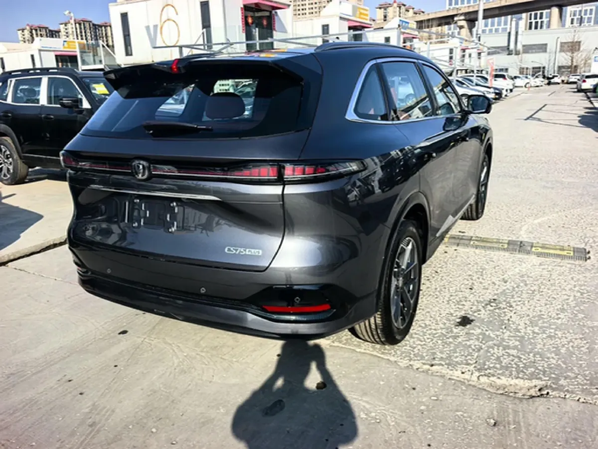 2025 ChangAn CS75 Plus 1.5T 192HP L4 8AT,autocango,china used car exporter,china ev exporter,chinese used car exporter,chinese used ev exporter