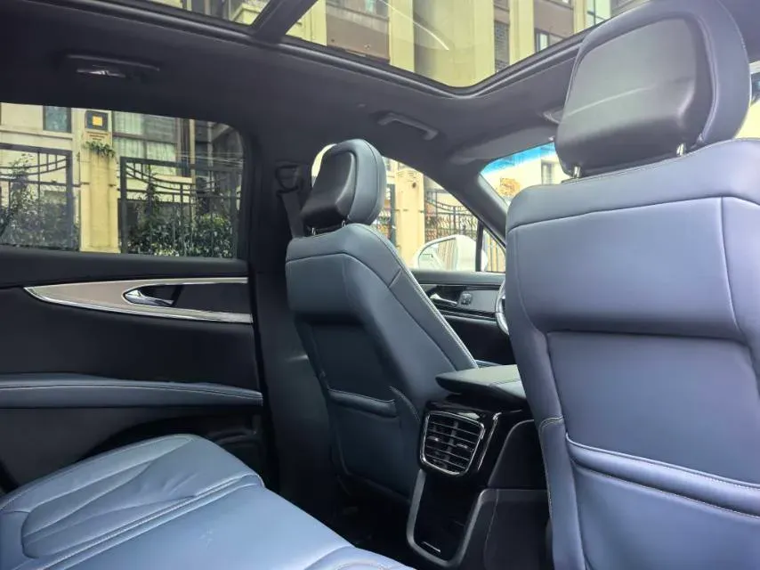 2021 Lincoln Nautilus 2.0T 245HP L4 8AT,autocango,china used car exporter,china ev exporter,chinese used car exporter,chinese used ev exporter