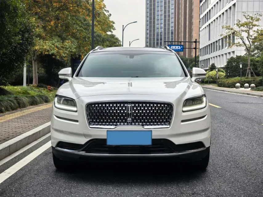 2021 Lincoln Nautilus 2.0T 245HP L4 8AT,autocango,china used car exporter,china ev exporter,chinese used car exporter,chinese used ev exporter