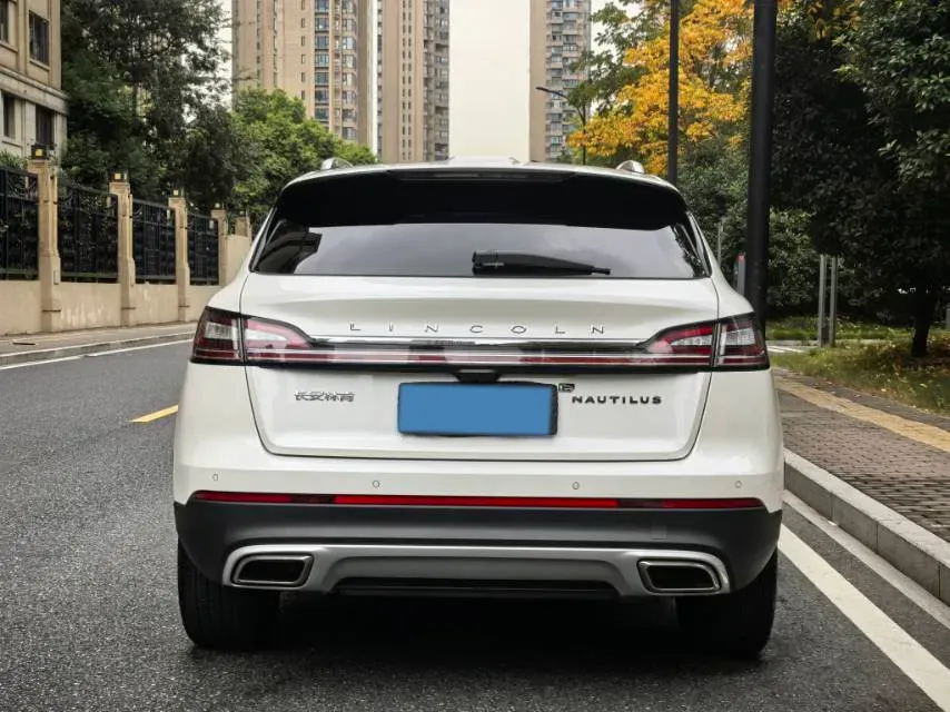 2021 Lincoln Nautilus 2.0T 245HP L4 8AT,autocango,china used car exporter,china ev exporter,chinese used car exporter,chinese used ev exporter