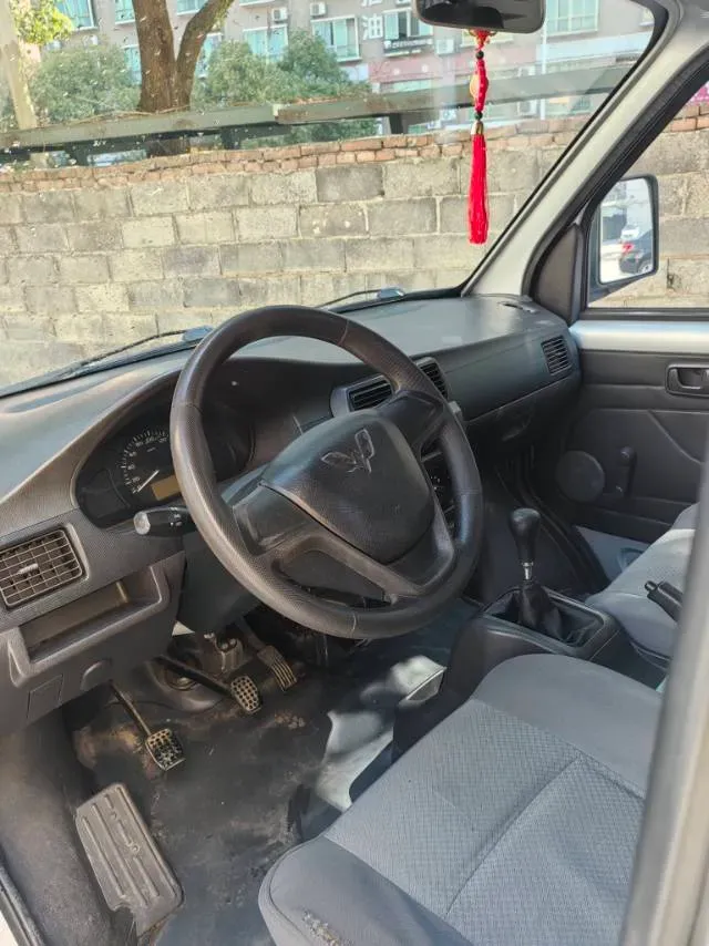 2015 Geely KingKong 1.5L 94HP L4 5MT,autocango,china used car exporter,china ev exporter,chinese used car exporter,chinese used ev exporter