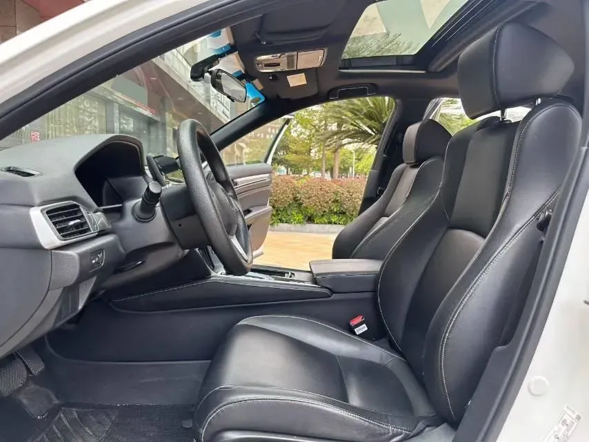 2022 Honda Accord 1.5T 194HP L4 CVT,autocango,china used car exporter,china ev exporter,chinese used car exporter,chinese used ev exporter