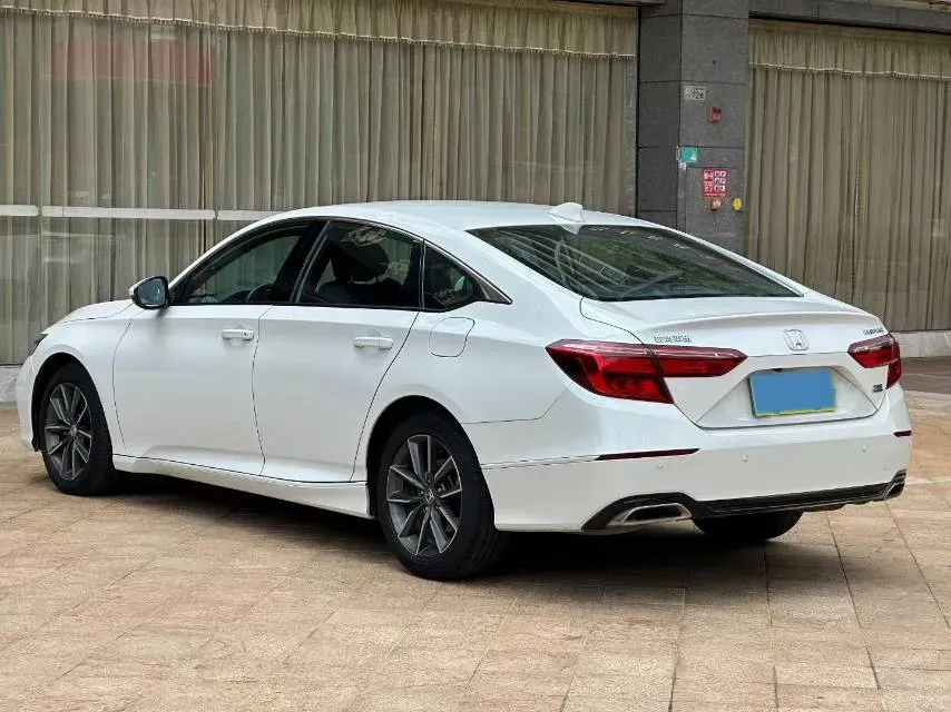 2022 Honda Accord 1.5T 194HP L4 CVT,autocango,china used car exporter,china ev exporter,chinese used car exporter,chinese used ev exporter