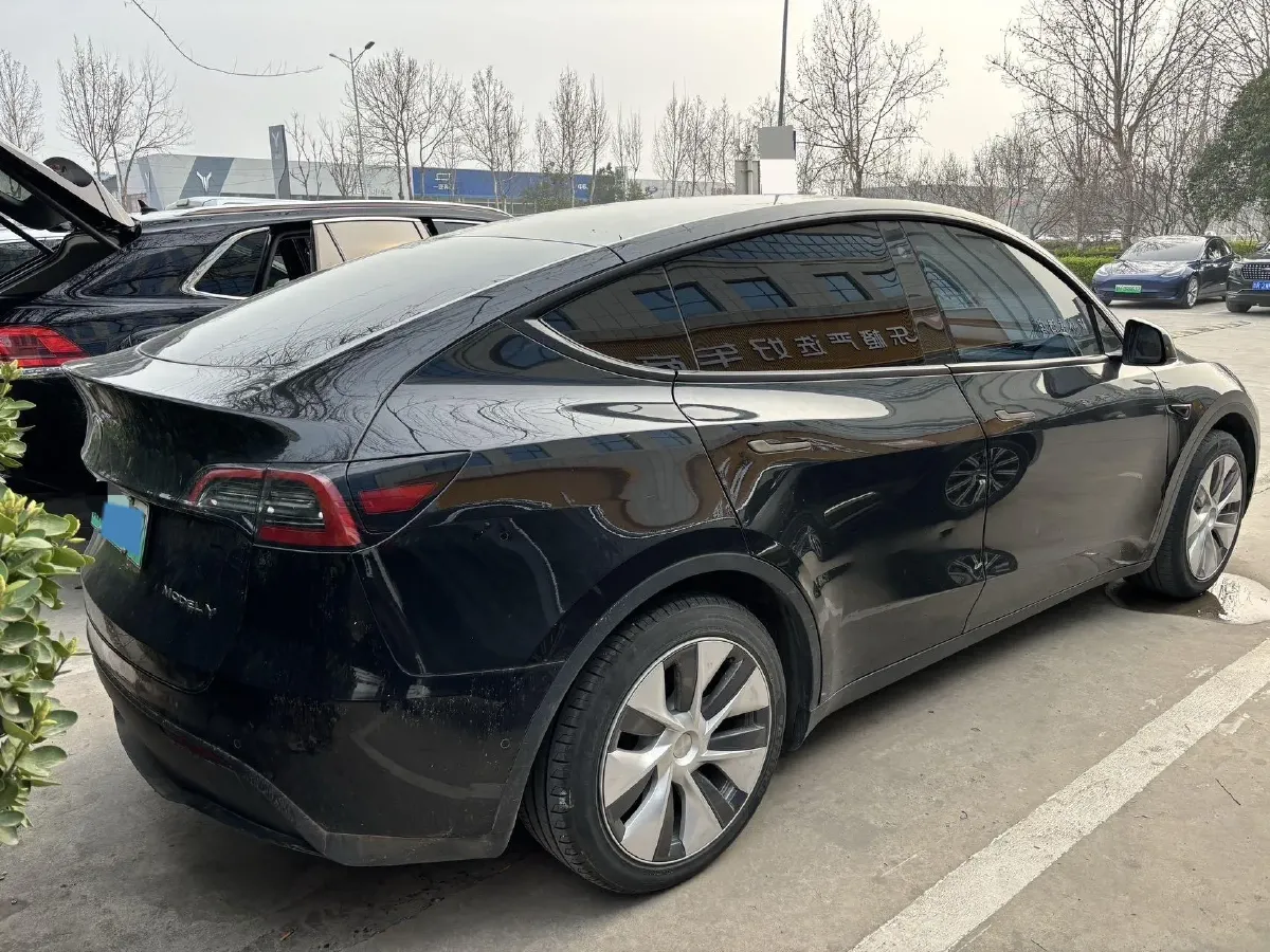 2022 Tesla Model Y BEV 60KWH,autocango,china used car exporter,china ev exporter,chinese used car exporter,chinese used ev exporter