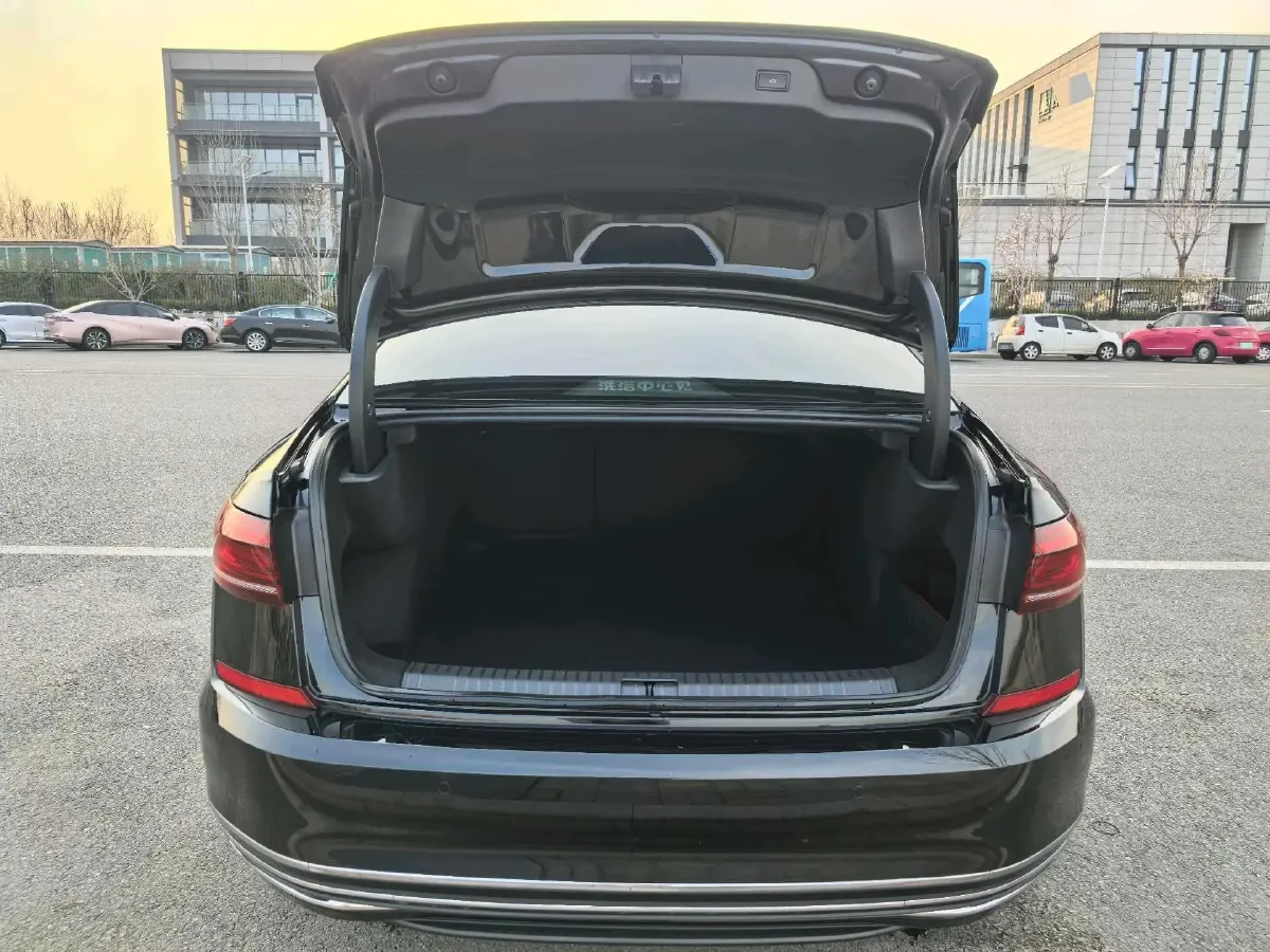 2022 Volkswagen Passat 2.0T 220HP L4 7DCT,autocango,china used car exporter,china ev exporter,chinese used car exporter,chinese used ev exporter