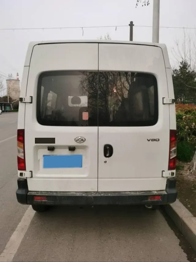 2020 MAXUS XinTu V80 2.5T 136HP L4 6MT,autocango,china used car exporter,china ev exporter,chinese used car exporter,chinese used ev exporter