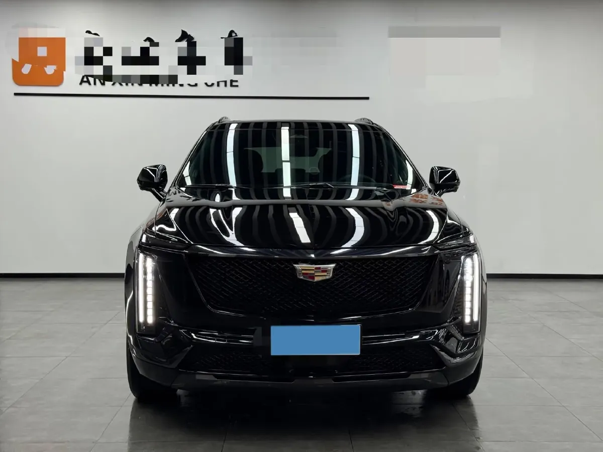 2025 Cadillac XT5 2.0T 237HP L4 9AT,autocango,china used car exporter,china ev exporter,chinese used car exporter,chinese used ev exporter
