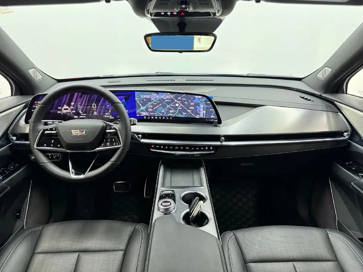 2025 Cadillac XT5 2.0T 237HP L4 9AT,autocango,china used car exporter,china ev exporter,chinese used car exporter,chinese used ev exporter