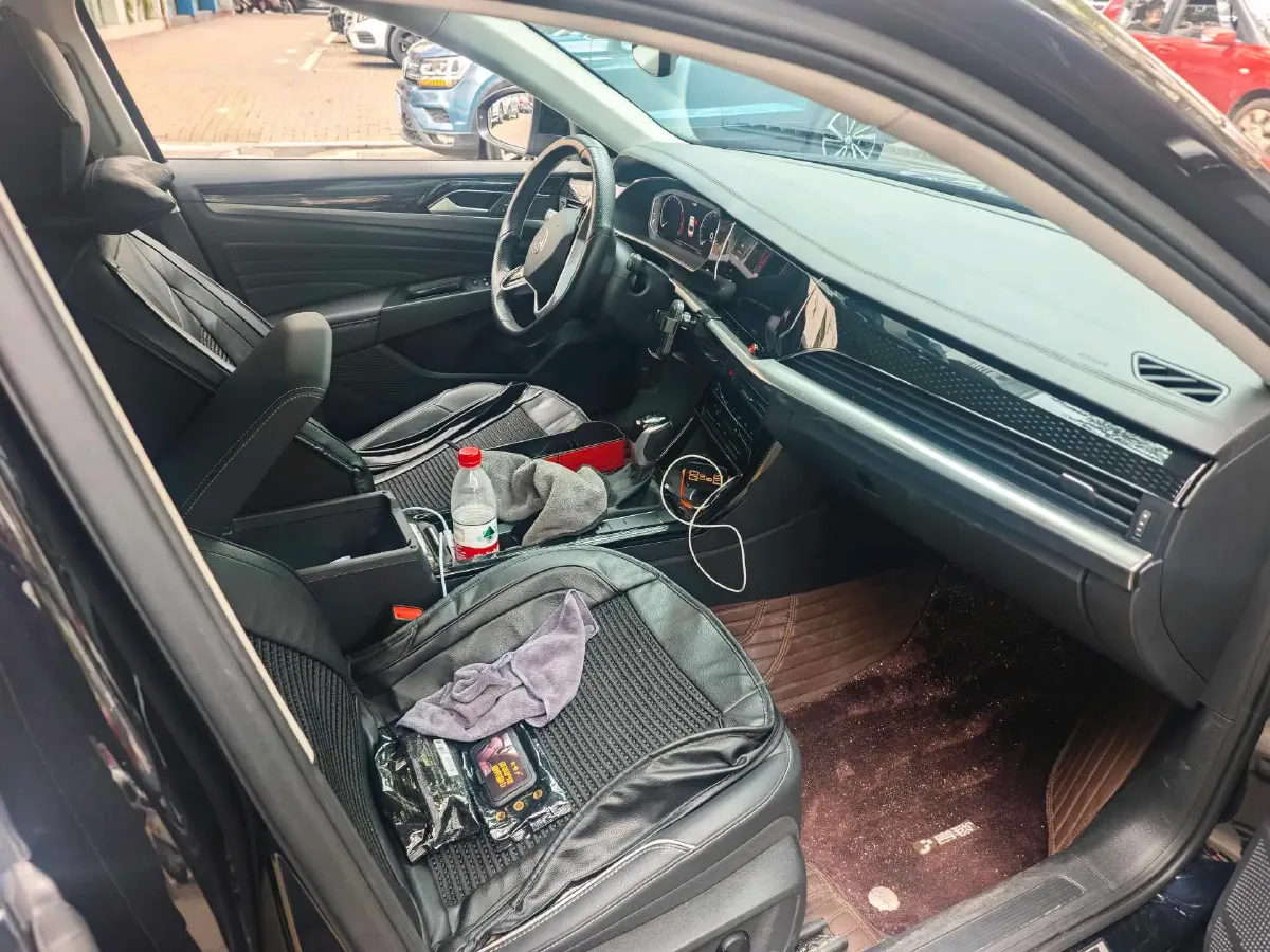 2023 Volkswagen Passat 2.0T 186HP L4 7DCT,autocango,china used car exporter,china ev exporter,chinese used car exporter,chinese used ev exporter