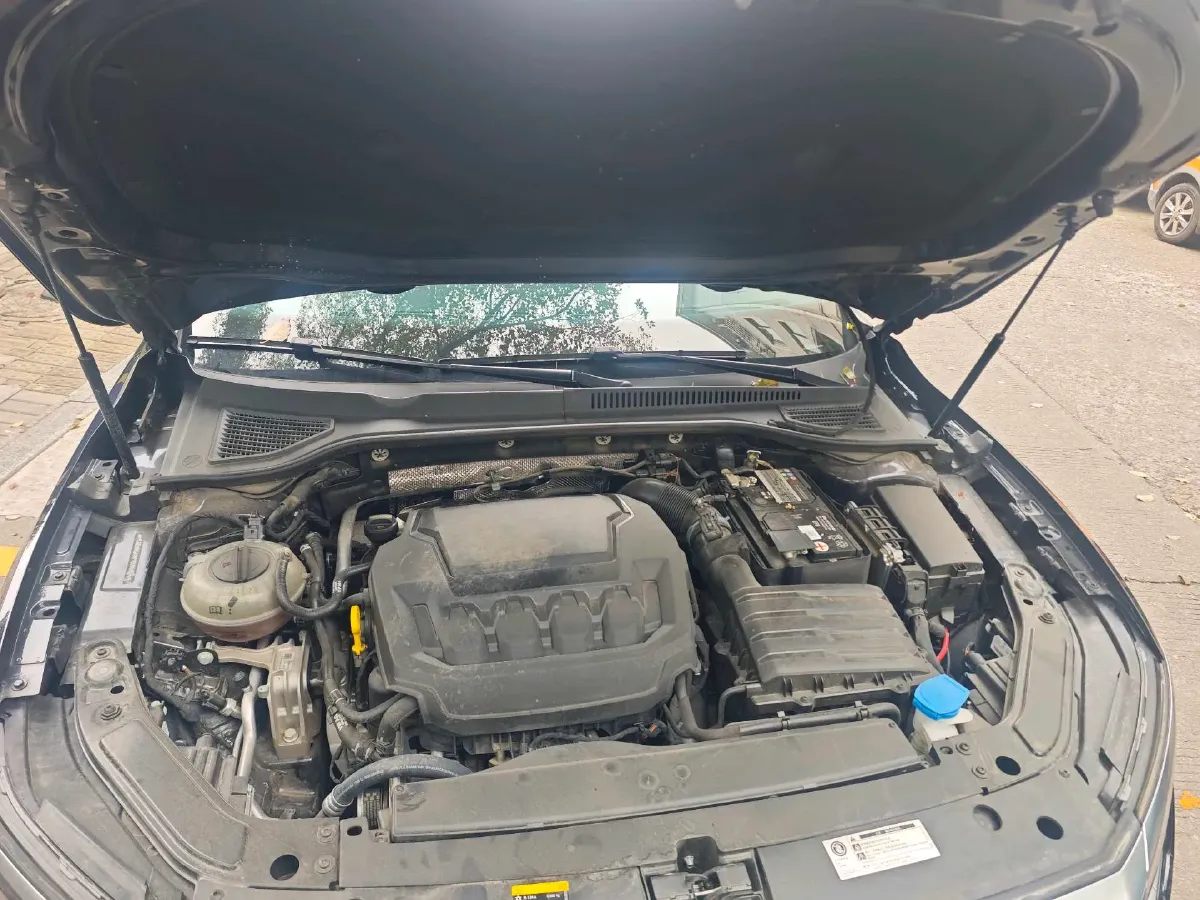 2023 Volkswagen Passat 2.0T 186HP L4 7DCT,autocango,china used car exporter,china ev exporter,chinese used car exporter,chinese used ev exporter