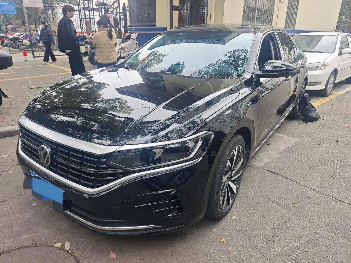 2023 Volkswagen Passat 2.0T 186HP L4 7DCT,autocango,china used car exporter,china ev exporter,chinese used car exporter,chinese used ev exporter
