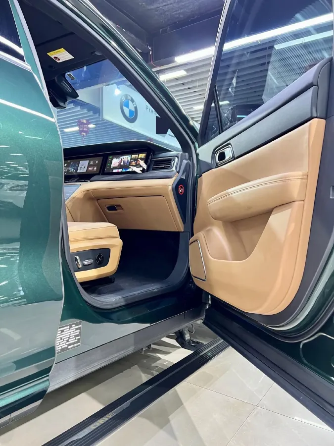 2021 Li ONE Range Extended 131HP REEV 40.5KWH,autocango,china used car exporter,china ev exporter,chinese used car exporter,chinese used ev exporter