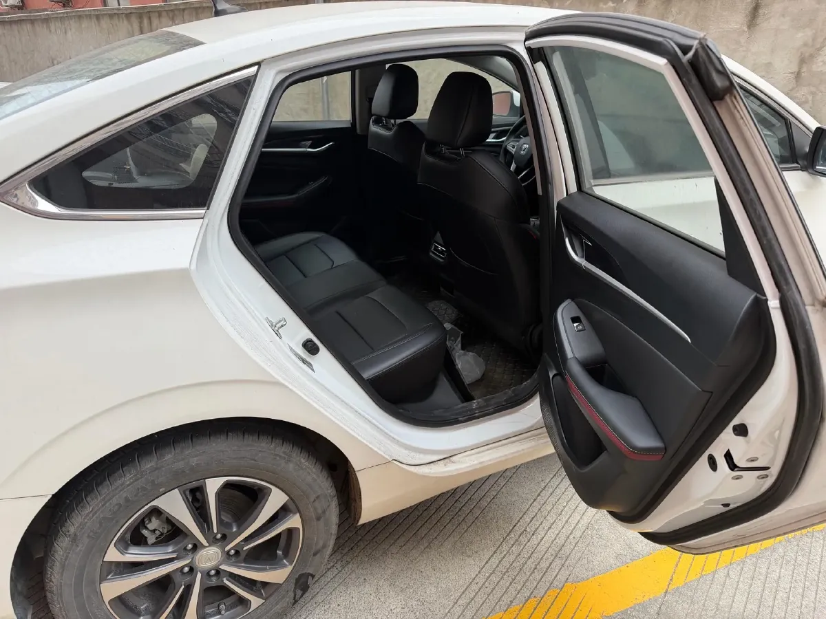 2020 ChangAn Eado 1.4T 158HP L4 7DCT,autocango,china used car exporter,china ev exporter,chinese used car exporter,chinese used ev exporter