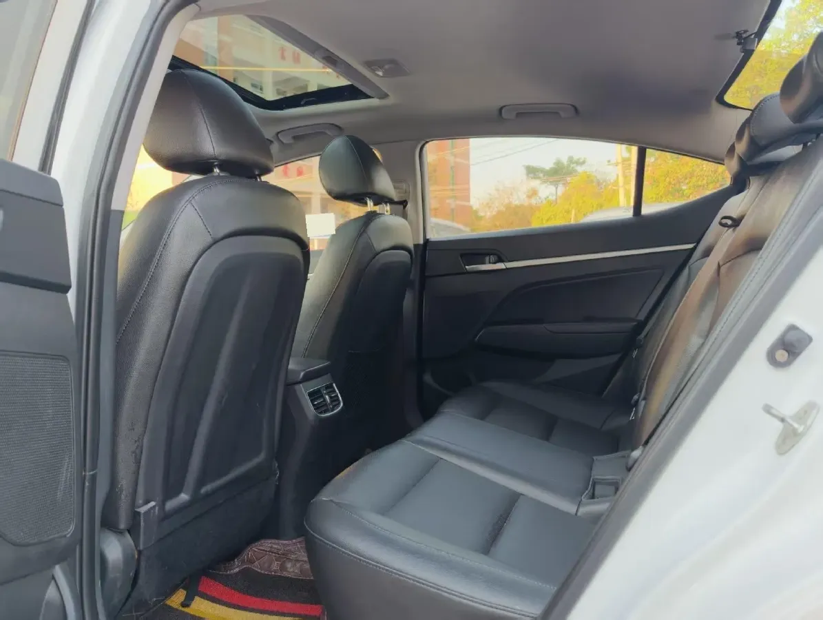 2019 Hyundai Elantra 1.5L 115HP L4 CVT,autocango,china used car exporter,china ev exporter,chinese used car exporter,chinese used ev exporter