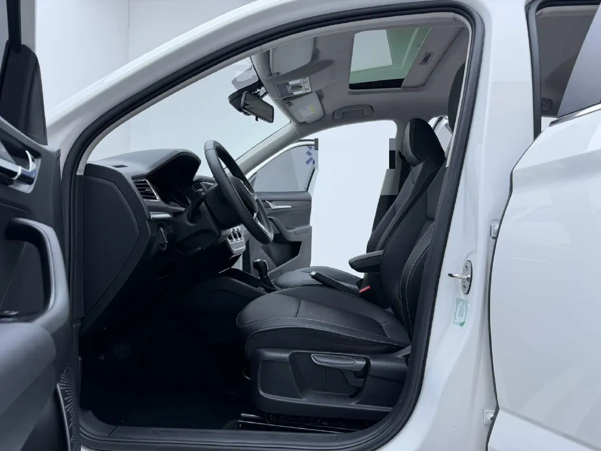 2022 Skoda Kamiq 1.5L 112HP L4 6AT,autocango,china used car exporter,china ev exporter,chinese used car exporter,chinese used ev exporter