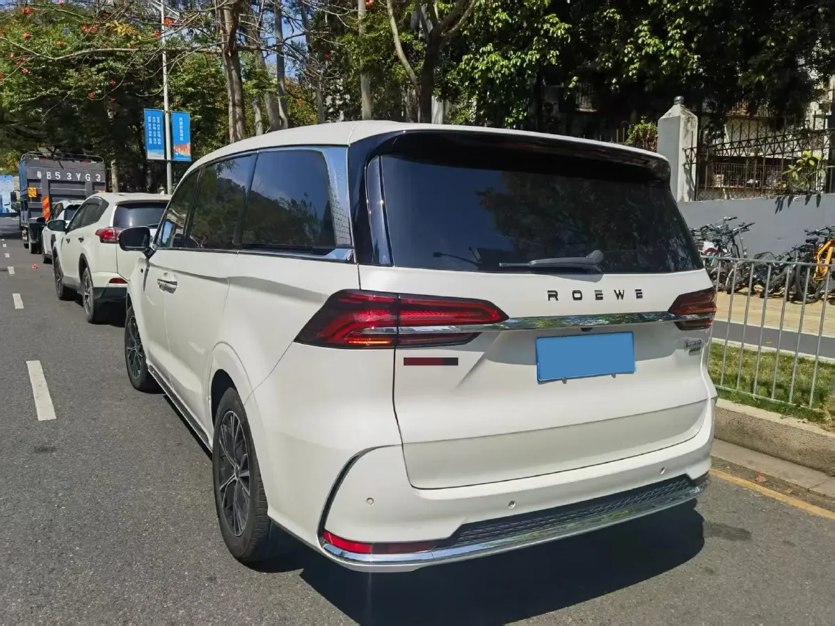 2023 Roewe iMAX8 2.0T 234HP L4 8AT,autocango,china used car exporter,china ev exporter,chinese used car exporter,chinese used ev exporter