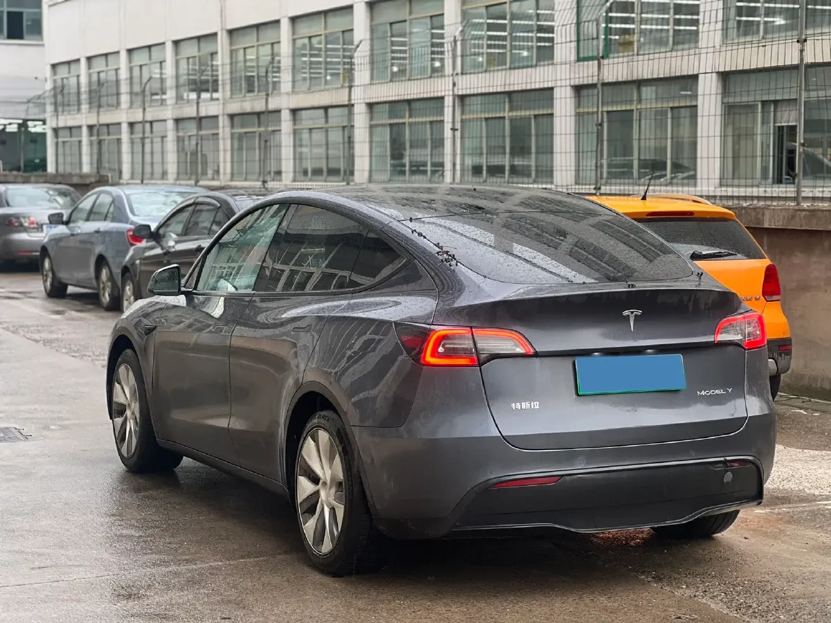 2022 Tesla Model Y BEV 60KWH,autocango,china used car exporter,china ev exporter,chinese used car exporter,chinese used ev exporter