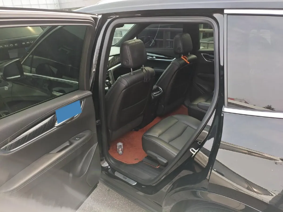 2022 Cadillac XT6 2.0T 237HP L4 9AT,autocango,china used car exporter,china ev exporter,chinese used car exporter,chinese used ev exporter