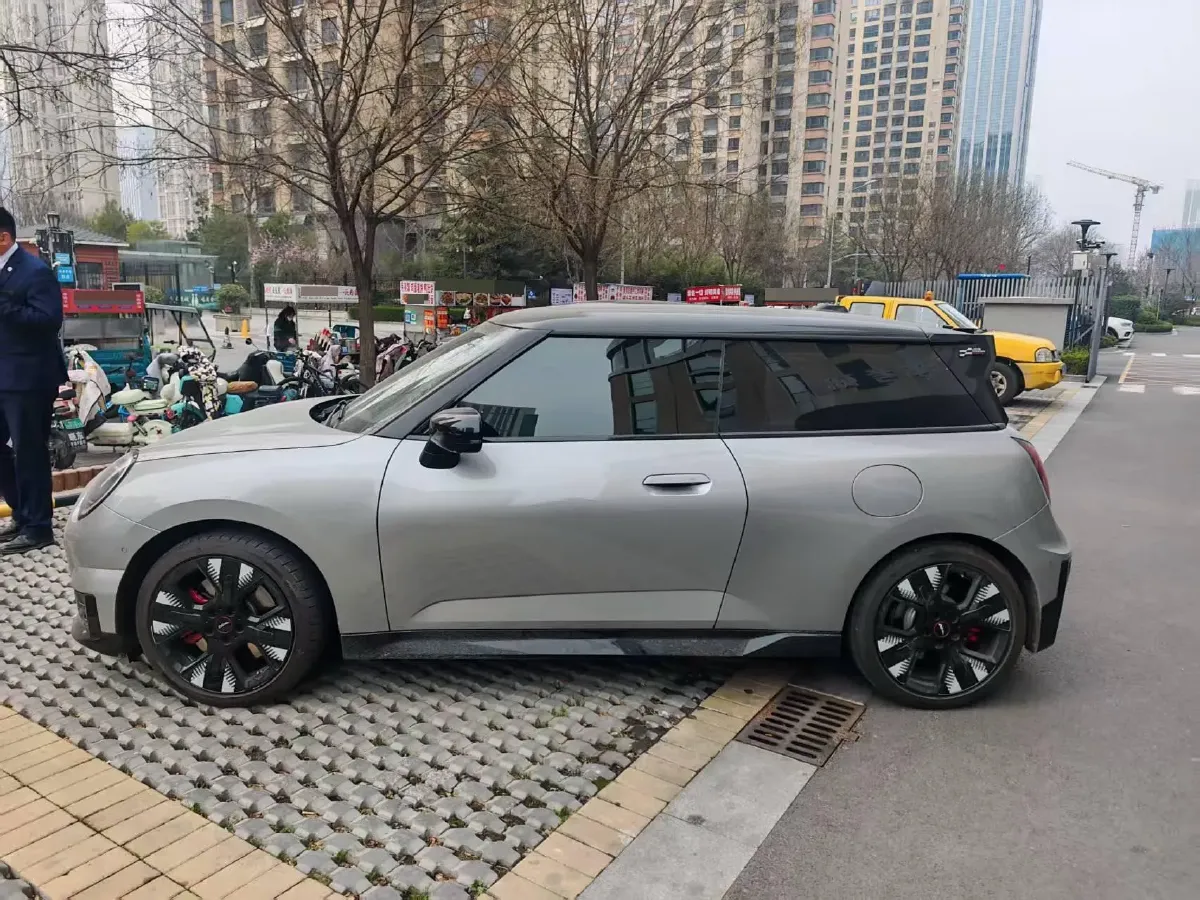 2025 MINI JCW BEV,autocango,china used car exporter,china ev exporter,chinese used car exporter,chinese used ev exporter