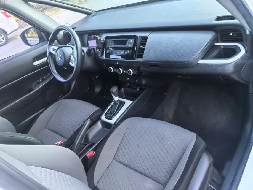 2021 Honda Fit 1.5L 131HP L4 CVT,autocango,china used car exporter,china ev exporter,chinese used car exporter,chinese used ev exporter