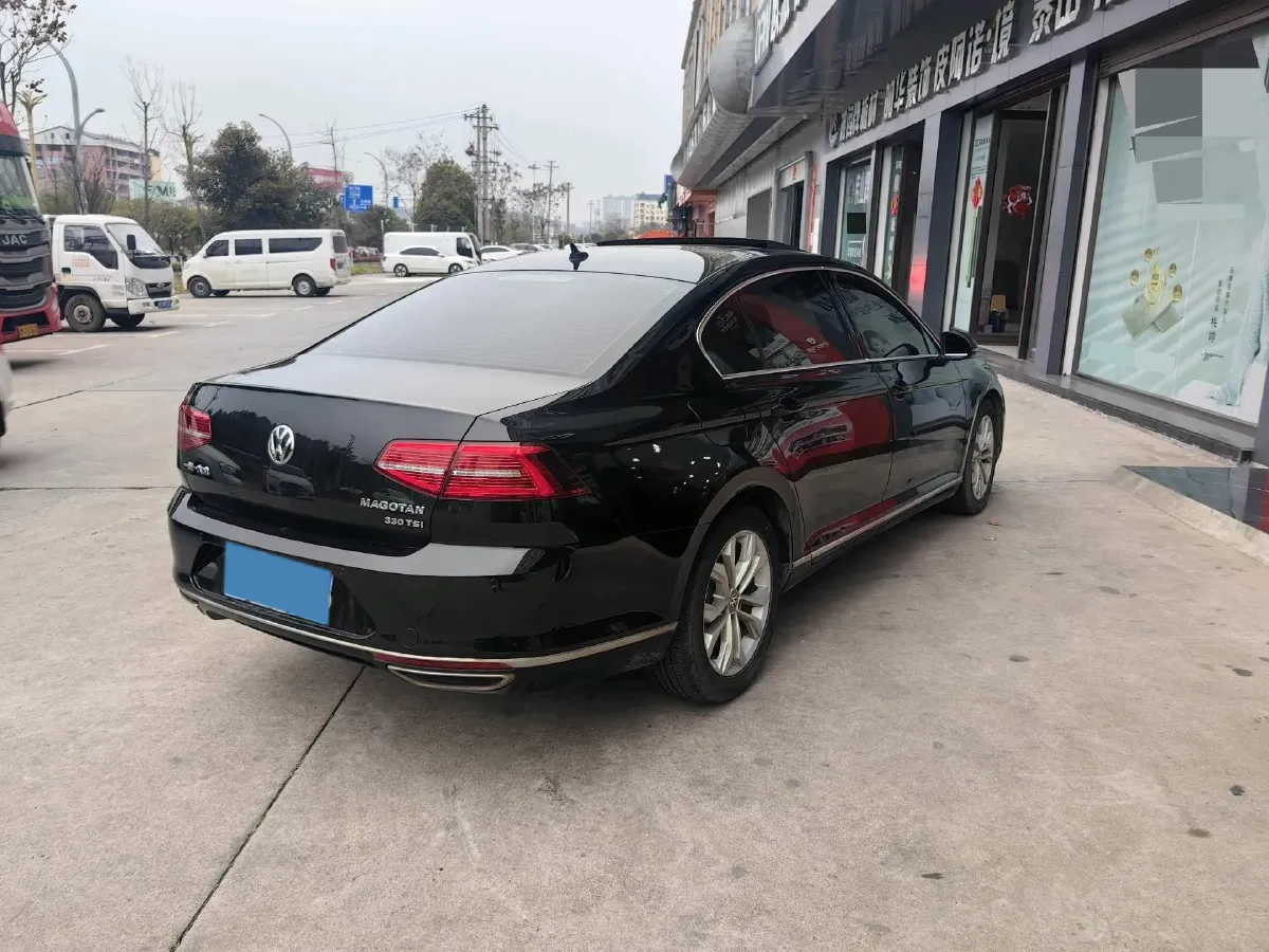2019 Volkswagen Magotan 2.0T 186HP L4 7DCT,autocango,china used car exporter,china ev exporter,chinese used car exporter,chinese used ev exporter