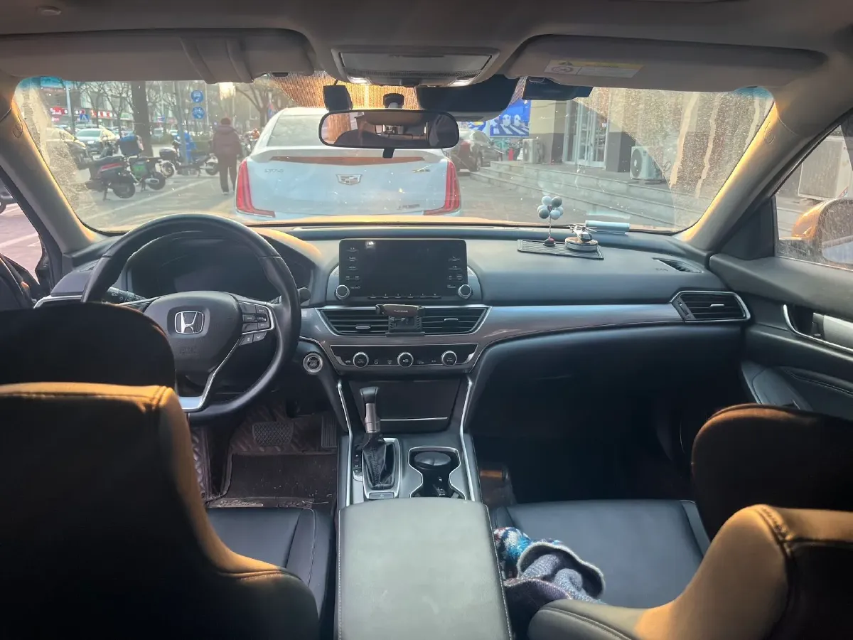 2021 Honda Accord 1.5T 194HP L4 CVT,autocango,china used car exporter,china ev exporter,chinese used car exporter,chinese used ev exporter