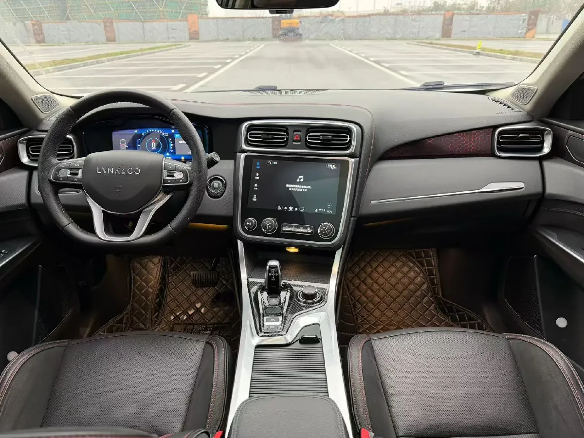 2017 Foton Sauvana 2.0T 218HP L4 6AT,autocango,china used car exporter,china ev exporter,chinese used car exporter,chinese used ev exporter