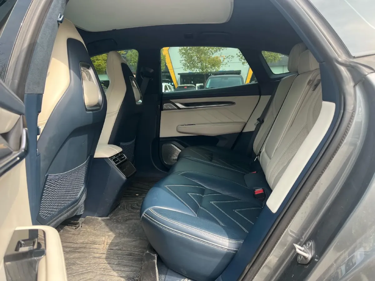 2023 Zeekr 001 BEV 86KWH,autocango,china used car exporter,china ev exporter,chinese used car exporter,chinese used ev exporter