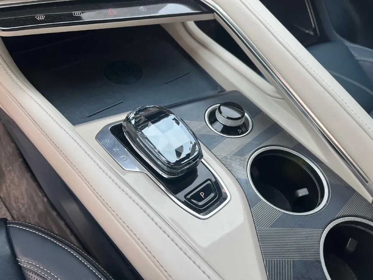 2023 Zeekr 001 BEV 86KWH,autocango,china used car exporter,china ev exporter,chinese used car exporter,chinese used ev exporter