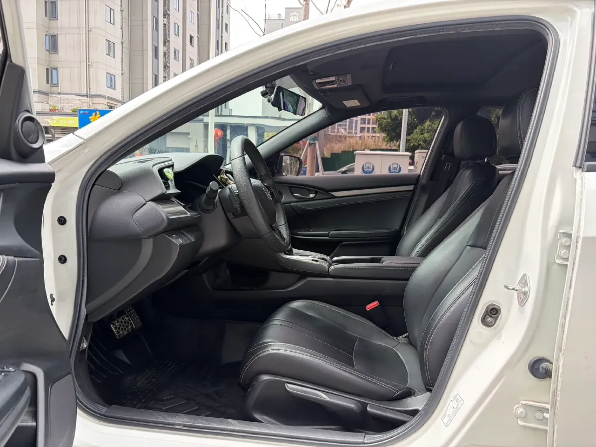 2021 Honda Civic 1.5T 177HP L4 CVT,autocango,china used car exporter,china ev exporter,chinese used car exporter,chinese used ev exporter