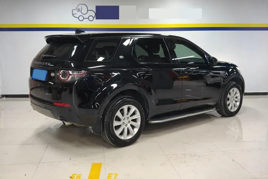 2018 Land Rover Discovery Sport 2.0T 241HP L4 9AT,autocango,china used car exporter,china ev exporter,chinese used car exporter,chinese used ev exporter