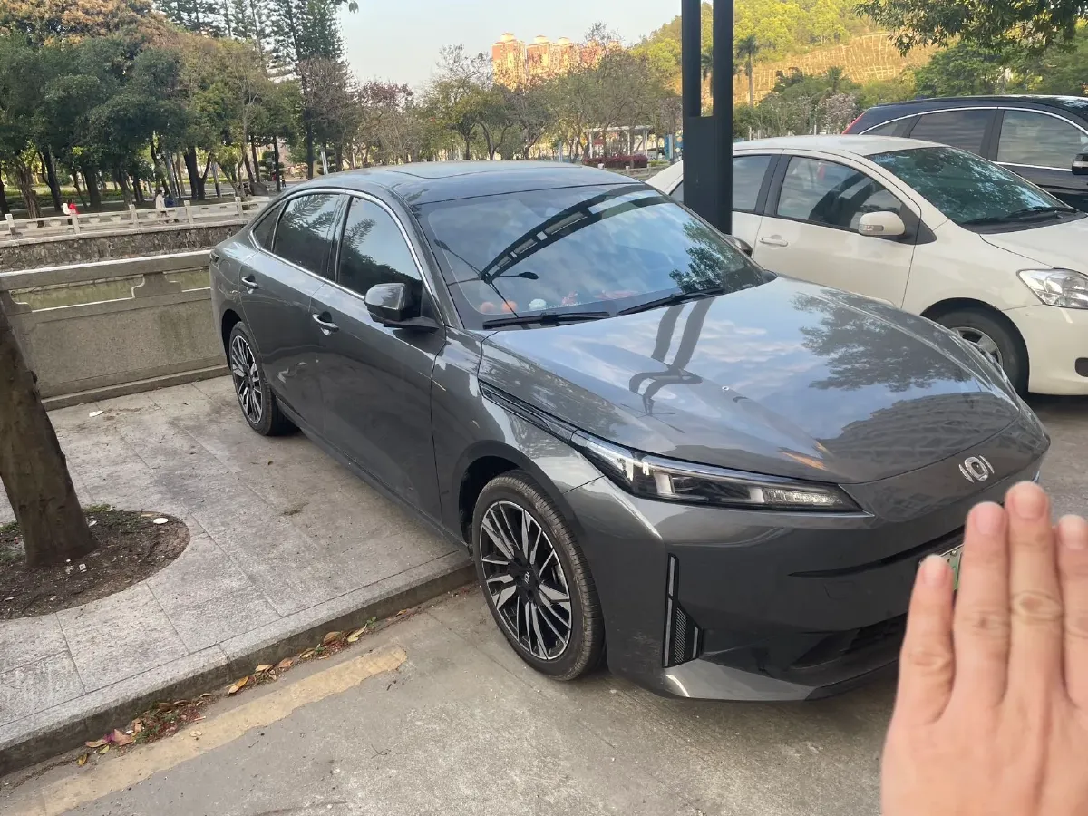 2025 ChangAn QiYuan A05 1.5L 98HP L4 E-CVT PHEV 18.4KWH,autocango,china used car exporter,china ev exporter,chinese used car exporter,chinese used ev exporter