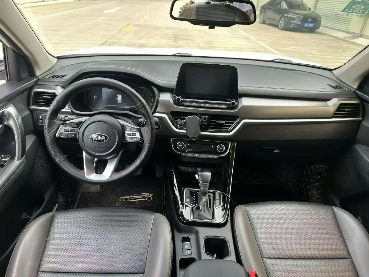 2019 Kia Sportage R 2.0L 160HP L4 6AT,autocango,china used car exporter,china ev exporter,chinese used car exporter,chinese used ev exporter