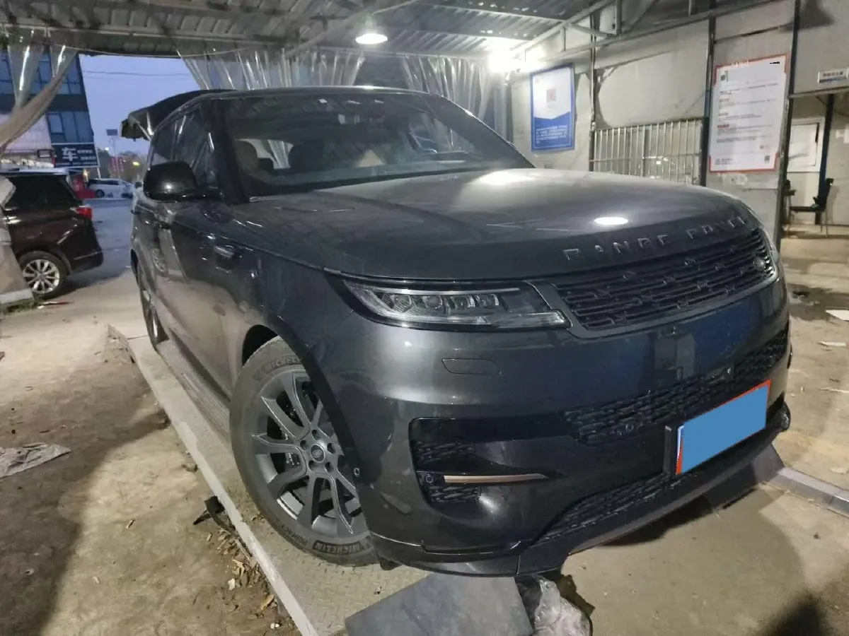 2024 Land Rover Range Rover Sport 3.0T 400HP L6 8AT,autocango,china used car exporter,china ev exporter,chinese used car exporter,chinese used ev exporter