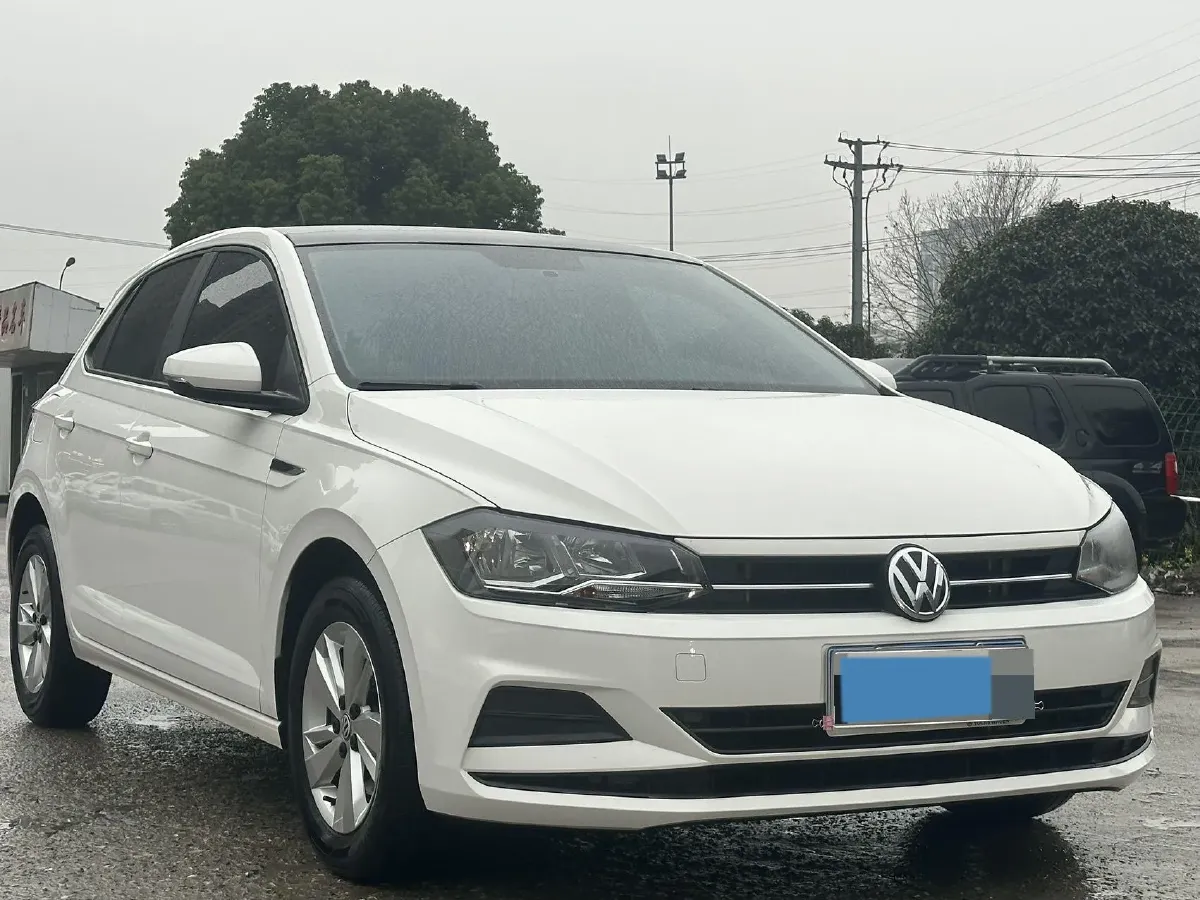 2019 Volkswagen Polo 1.5L 113HP L4 5MT,autocango,china used car exporter,china ev exporter,chinese used car exporter,chinese used ev exporter