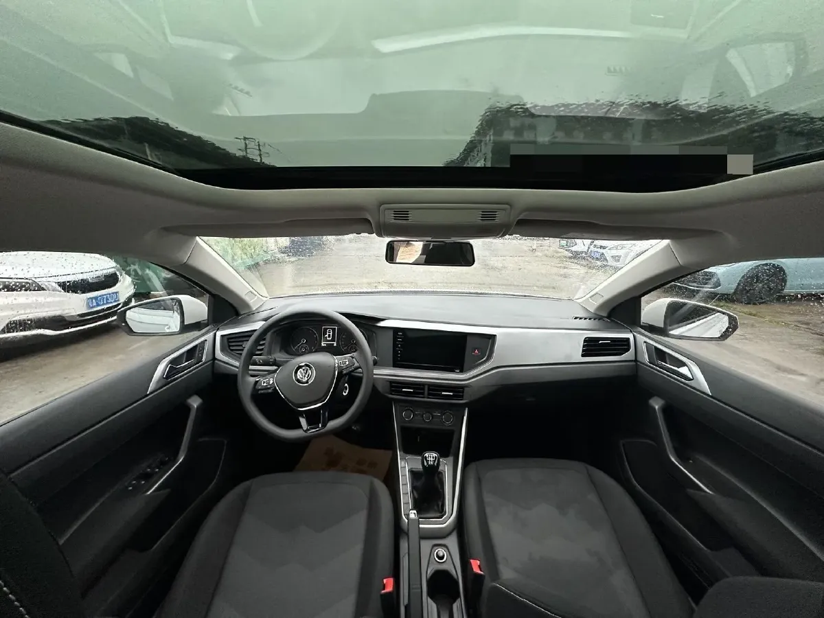 2019 Volkswagen Polo 1.5L 113HP L4 5MT,autocango,china used car exporter,china ev exporter,chinese used car exporter,chinese used ev exporter