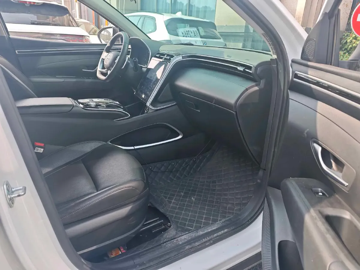 2023 Hyundai Tucson 1.5T 200HP L4 8AT,autocango,china used car exporter,china ev exporter,chinese used car exporter,chinese used ev exporter