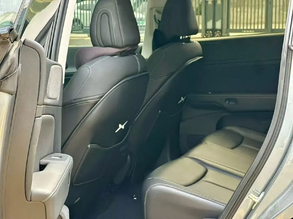 2023 Xpeng G6 BEV 66KWH,autocango,china used car exporter,china ev exporter,chinese used car exporter,chinese used ev exporter