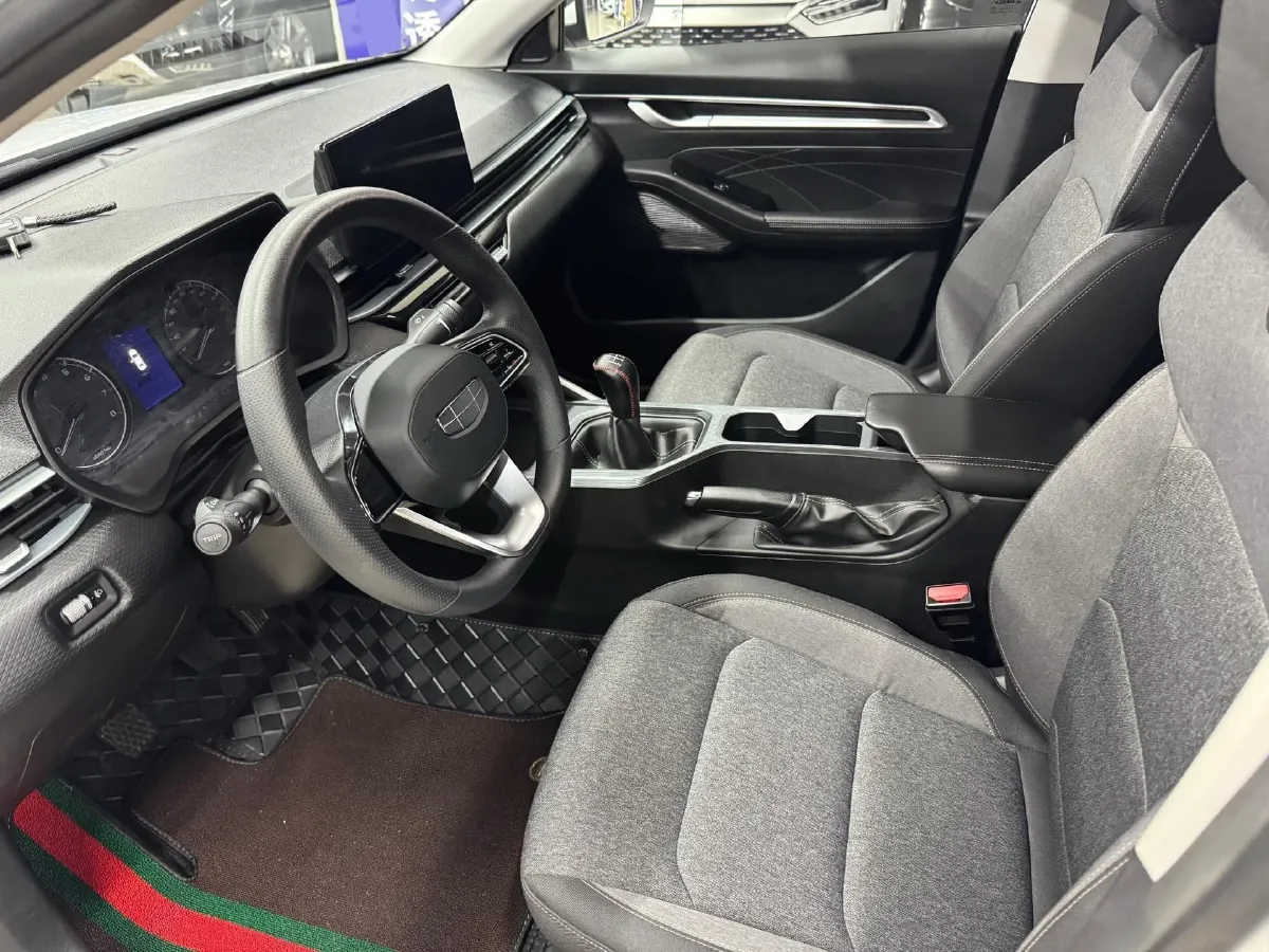 2025 Geely Emgrand 1.5L 127HP L4 5MT,autocango,china used car exporter,china ev exporter,chinese used car exporter,chinese used ev exporter