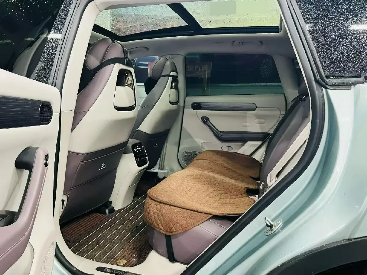 2023 Leapmotor C11 BEV 69.2KWH,autocango,china used car exporter,china ev exporter,chinese used car exporter,chinese used ev exporter