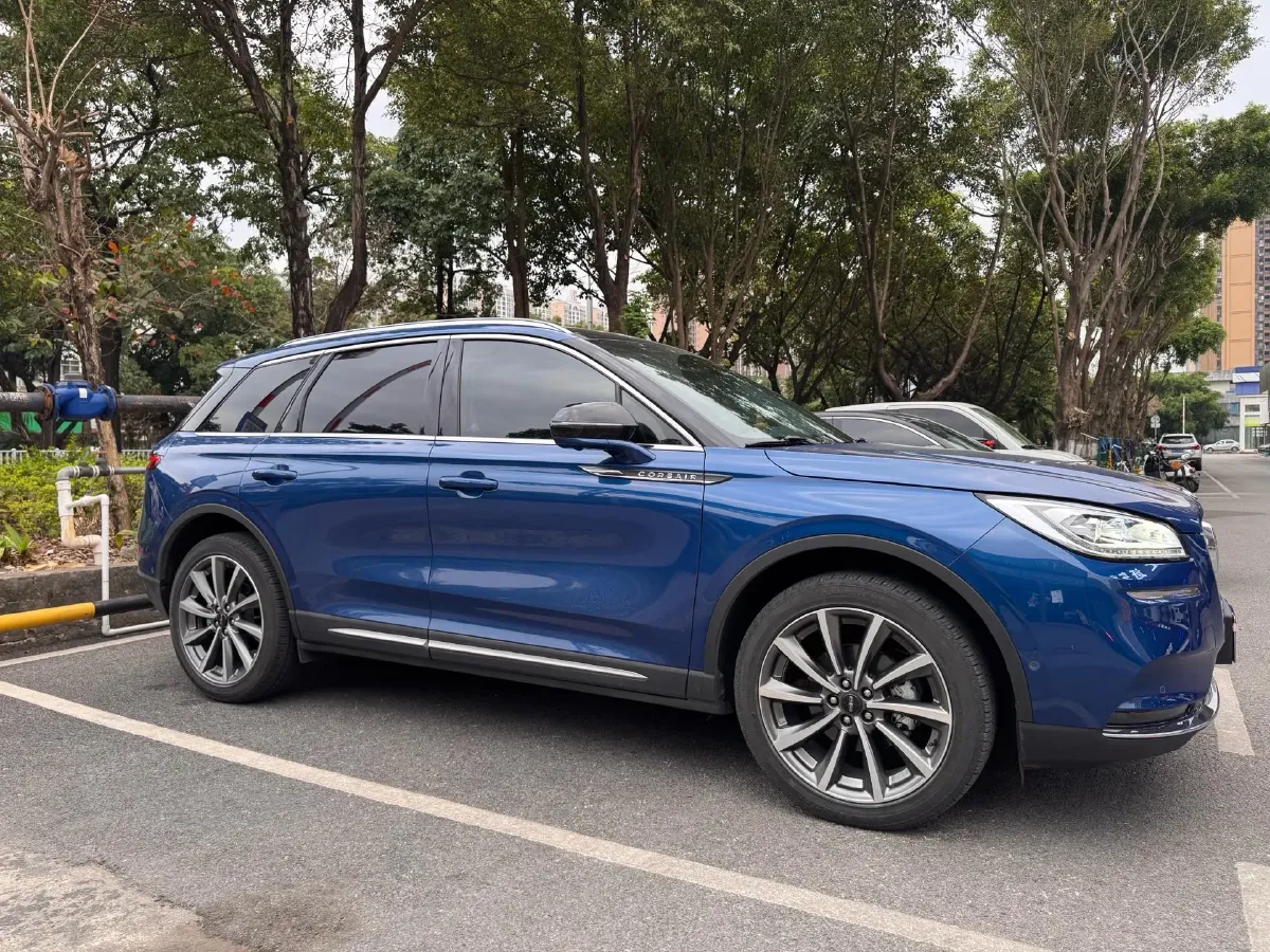 2022 Lincoln Corsair 2.0T 245HP L4 8AT,autocango,china used car exporter,china ev exporter,chinese used car exporter,chinese used ev exporter