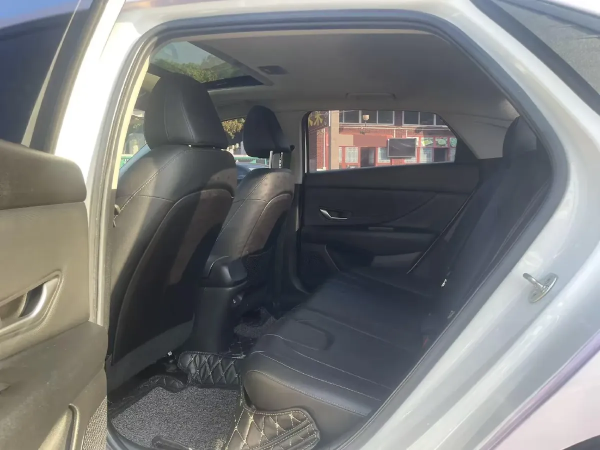 2021 Hyundai Elantra 1.5L 115HP L4 CVT,autocango,china used car exporter,china ev exporter,chinese used car exporter,chinese used ev exporter