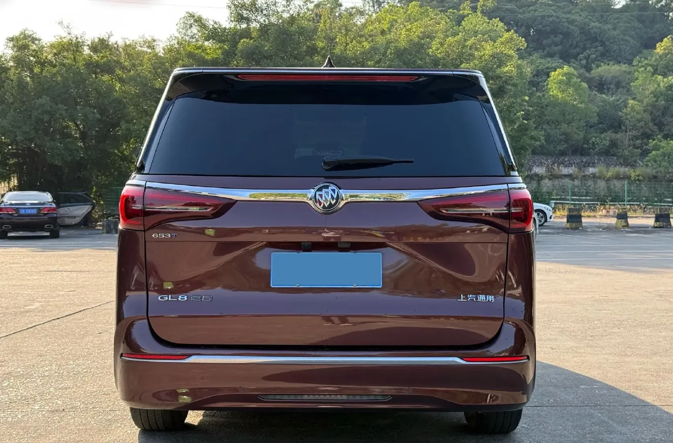 2022 Buick GL8 2.0T 237HP L4 9AT,autocango,china used car exporter,china ev exporter,chinese used car exporter,chinese used ev exporter