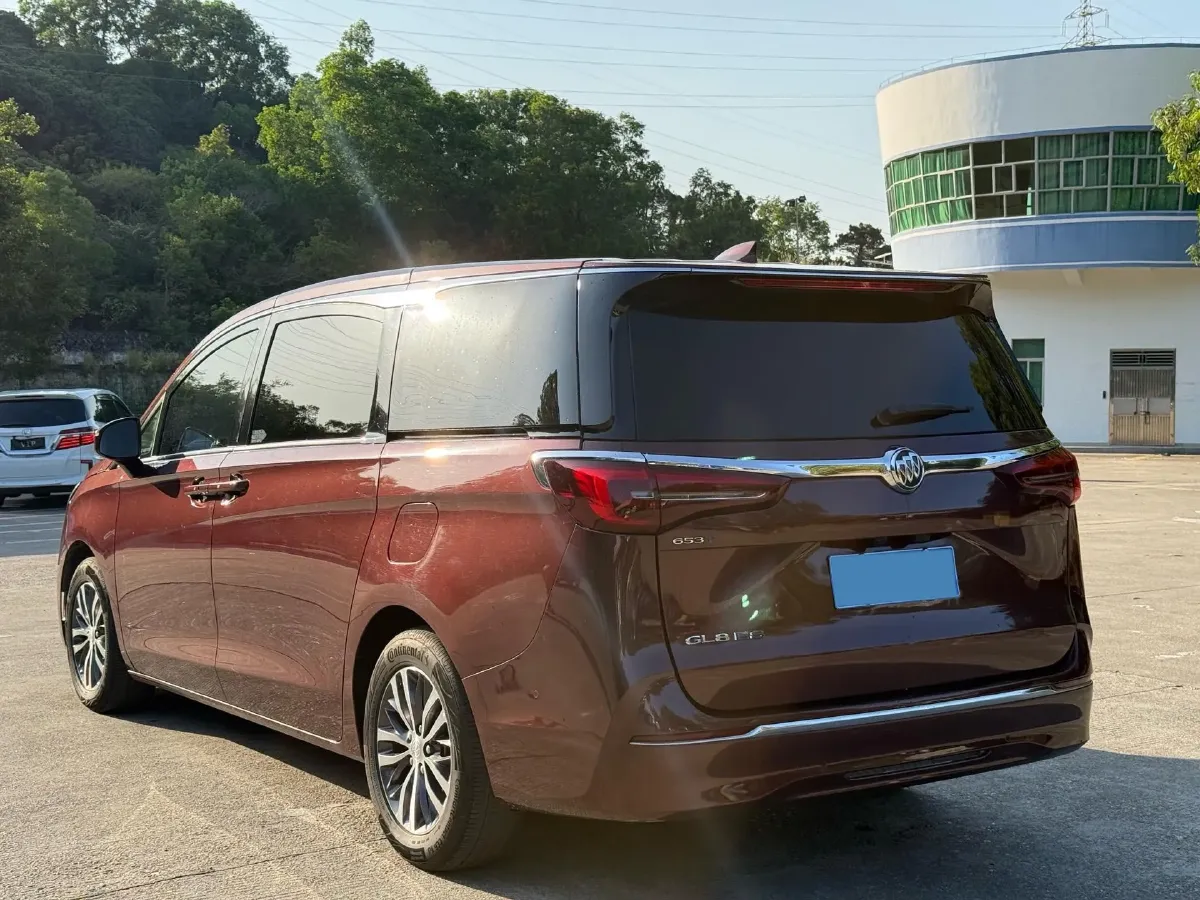 2022 Buick GL8 2.0T 237HP L4 9AT,autocango,china used car exporter,china ev exporter,chinese used car exporter,chinese used ev exporter