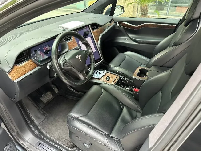 2017 Tesla Model X BEV 100KWH,autocango,china used car exporter,china ev exporter,chinese used car exporter,chinese used ev exporter