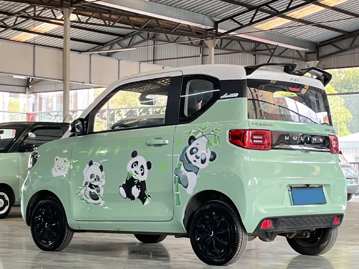 2021 WuLing HongGuang MINI EV BEV 13.9KWH,autocango,china used car exporter,china ev exporter,chinese used car exporter,chinese used ev exporter