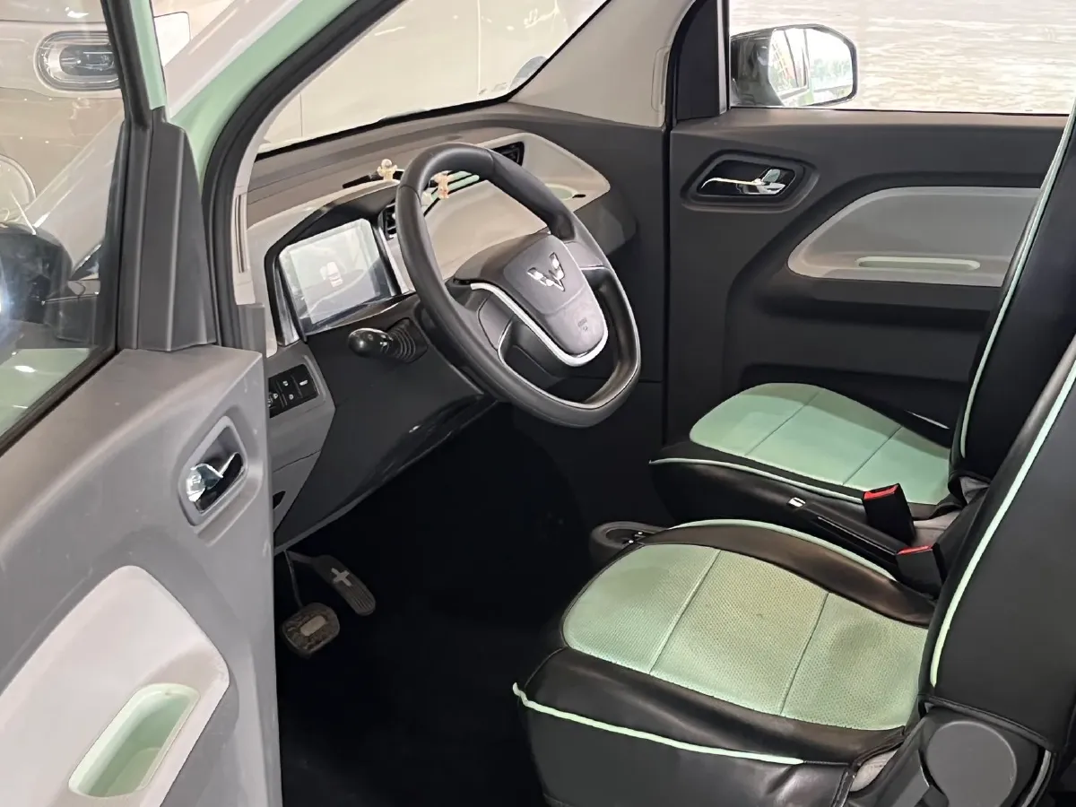 2021 WuLing HongGuang MINI EV BEV 13.9KWH,autocango,china used car exporter,china ev exporter,chinese used car exporter,chinese used ev exporter