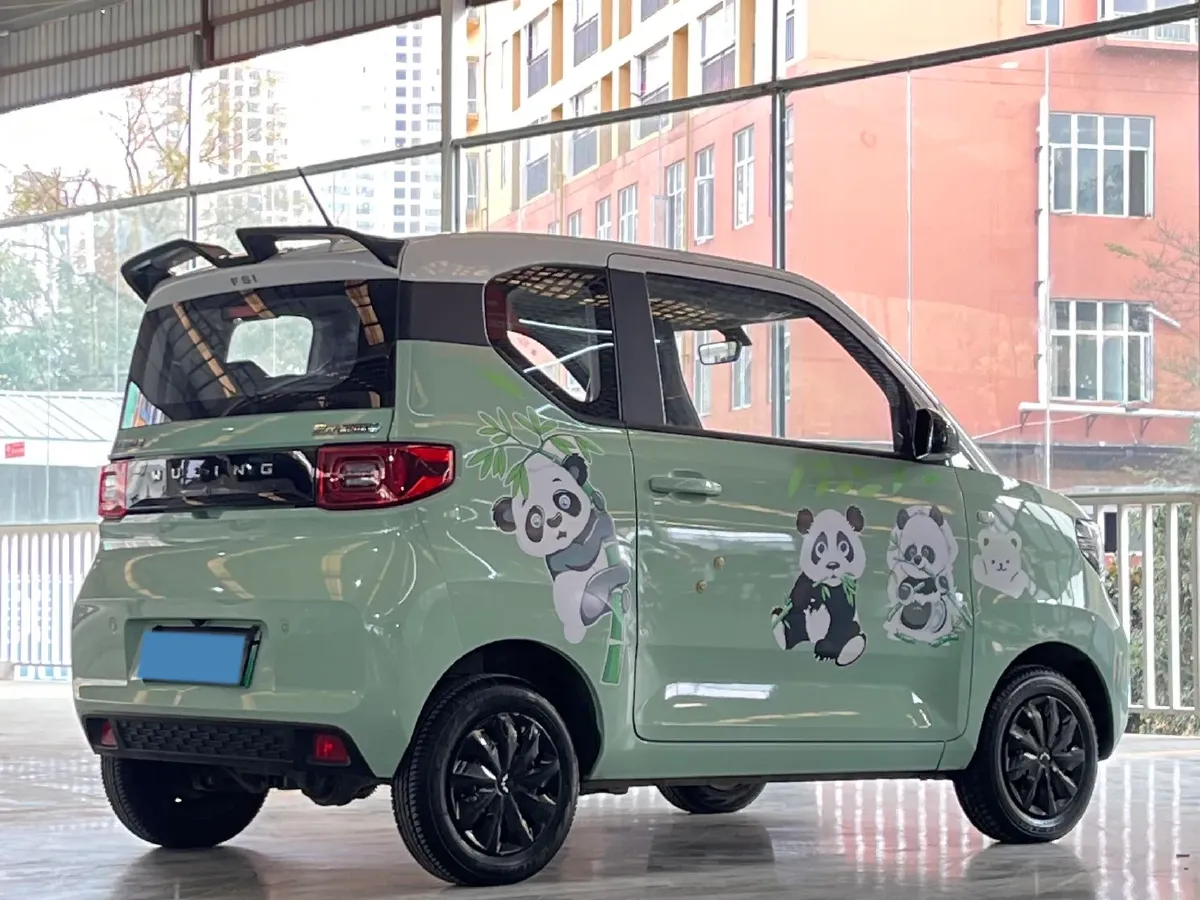 2021 WuLing HongGuang MINI EV BEV 13.9KWH,autocango,china used car exporter,china ev exporter,chinese used car exporter,chinese used ev exporter